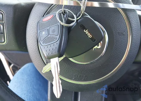 2013 Jeep Wrangler Unlimited Sport z USA, uszkodzony, nr VIN 1C4BJWDG1DL577527